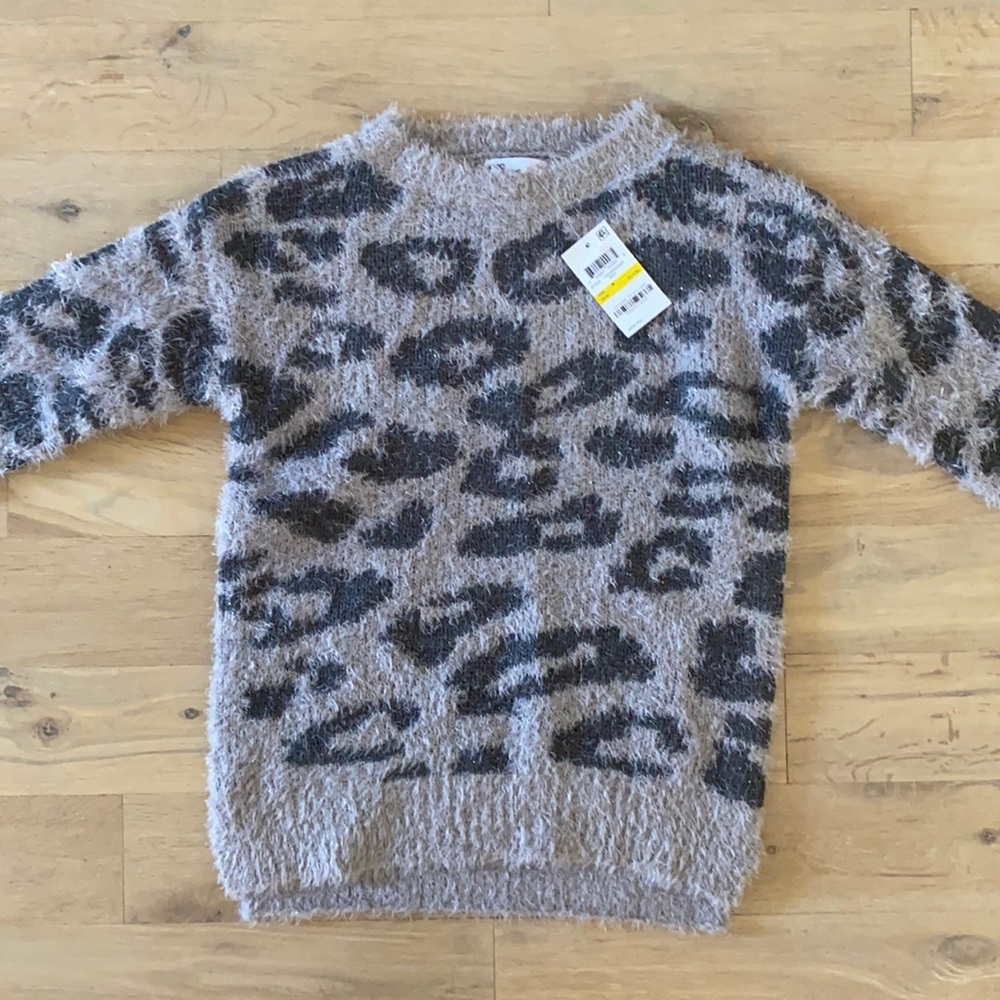 📣NWT!!! EPIC THREADS animal print fuzzy sweater📣